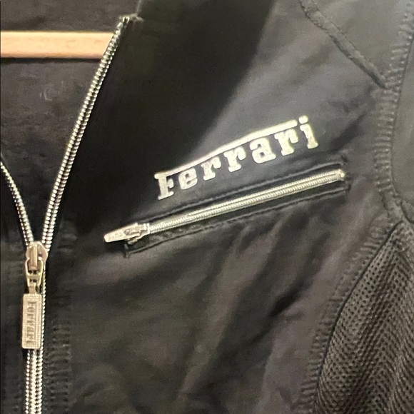 Ferrari Black Hooded Jacket - Picture 4 of 8